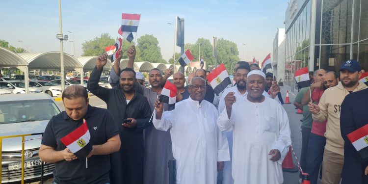 إقبال كثيف للجالية المصرية في الكويت لليوم الثاني لانتخابات “النواب 2025”