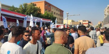 العريس أعلن خطوبته في اللجنة.. لقطة رائعة في انتخابات مجلس النواب بمحافظة قنا