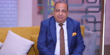 خبير قانوني: فرض الضريبة على الهواتف المحمولة بأثر رجعي مخالف للقانون ويهز ثقة المواطن بالدولة