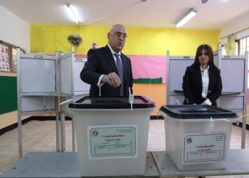 د.عاصم الجزار يدلي بصوته في انتخابات مجلس النواب بالقاهرة الجديدة ويدعو المواطنين للمشاركة بكثافة