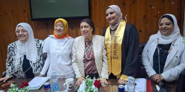 إنجاز علمي جديد.. الزميل مصطفى مهدي يهنئ الرائد مصطفى عبد الغني لحصول زوجته الدكتورة نسمة ناجح حسن على درجة الدكتوراه 