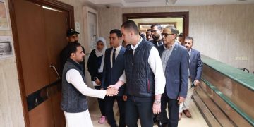 نائب وزير الصحة يتفقد مستشفى الحمام المركزي بمطروح للاطمئنان على جودة الخدمات الطبية المقدمة للمواطنين