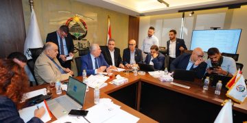 غرفة عمليات”الجبهة الوطنية” تتابع سير الانتخابات البرلمانية بمحافظات المرحلة الأولي