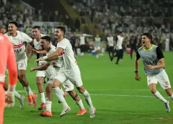 الزمالك يحسم التكتيك: عبد الرؤوف يستقر على تشكيلة نارية للأبيض في مواجهة الأهلي بنهائي السوبر