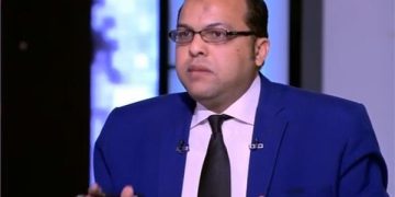 الدكتور حمدي عرفة يفتح ملف “جمهورية التوك توك”: 25 محافظًا في “محلك سر” وسط تحرك الجيزة والقاهرة