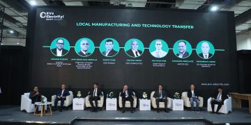 نجاح كبير للنسخة الثانية من قمة مصر الدولية للتنقل 2025 EVs Electrify Egypt