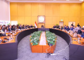 مايا مرسي أمام بعثة “البنك الدولي”: 54 مليار جنيه موازنة “تكافل وكرامة” والتحول نحو “الإنتاج” هو ركيزة المرحلة