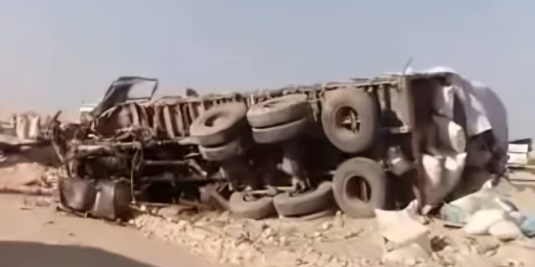 فاجعة جديدة على طريق الموت.. فرق الإنقاذ تنتشل 21 ضحية بحادث وادي النطرون