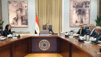 رئيس الوزراء يشدد على ضرورة تحديث وثيقة ملكية الدولة