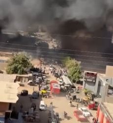 حريق ضخم يلتهم مخزن موكيت في البراجيل بمركز أوسيم – الجيزة