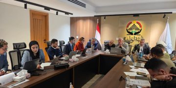 السيد القصير يتابع سير التصويت في المحافظات..ويؤكد دعم مرشحي الجبهة الوطنية في انتخابات النواب