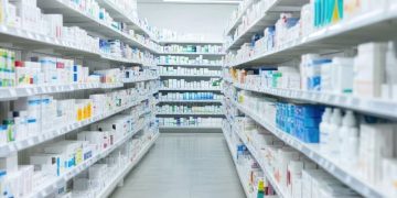 إغلاق إحدى صيدليات «رويال» يثير قلقًا في الكويت.. اعرف التفاصيل