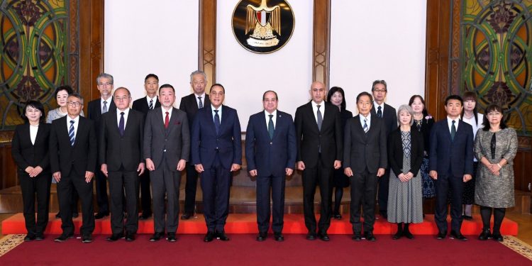 الرئيس السيسي: مصر حريصة على توسيع المدارس اليابانية للاستفادة من التجارب التعليمية الرائدة