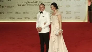أول ظهور رسمي بعد الزواج: أروى جودة وزوجها يُضيئان سماء مهرجان البحر الأحمر