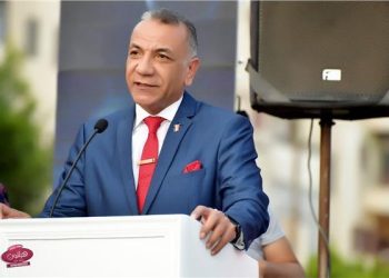 نقيب الأسنان يحذر: كارثة.. سوق العمل لا يتحمل الزيادة الضخمة في أعداد الخريجين