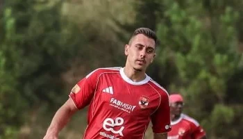 تطورات حاسمة في الأهلي: جراديشار خارج الحسابات.. وعرض روسي يواجه تهديد “الراتب”
