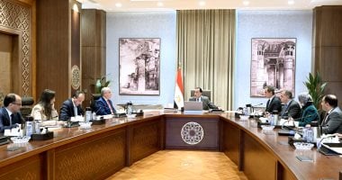 الحكومة تتبنى حلولاً “جذرية” لمشكلات “ماسبيرو” والصحف القومية.. مدبولي يشدد على الإصلاح والهيكلة