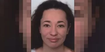 المشعوذة المحتالة: عائلة تستولي على 11 مليون دولار من ثريات أوروبا بزعم طرد اللعنات من المجوهرات!