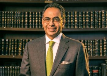 أقطاب الوفد يدعمون “سري الدين” في انتخابات رئاسة الحزب.. ويؤكدون: هو الأقدر على لم الشمل واستعادة ضمير الأمة