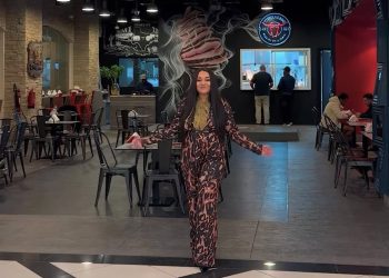 “أنا على قلبكم في رمضان”.. راندا البحيري تعلن عودتها للشاشة بعد غياب طويل