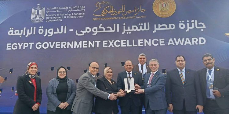 الجمارك المصرية تحصد المركز الثاني بجائزة مصر للتميز الحكومي عن مبادرة “المراكز اللوجستية”