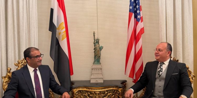 تعزيز التعاون الدولي في رياضة كرة السرعة بين الاتحادين الأمريكي والمصري