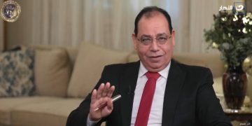 الأداء الاحترافي للوزراء “أبناء المهنة” يسهم في تحقيق طفرة بأعداد السياح