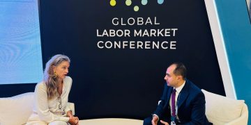 رئيس الاتحاد العالمي للتوظيف لـ(أ ش أ): سوق العمل المصري يشهد تحولًا جوهريًا مدفوعًا بالإصلاحات الاقتصادية والتحول الرقمي