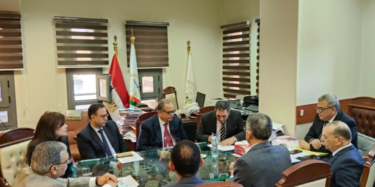 رئيس لجنة انتخابات الوفد: إشراف النيابة الإدارية ضمانة لنزاهة انتخابات رئاسة الحزب وتجربة رائدة في الحياة الحزبية