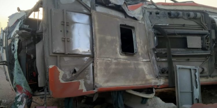 حادث مروع في الشرقية.. ضحية و27 مصاباً في انقلاب حافلة عمال بالعاشر من رمضان