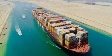 نمو بنسبة 31%.. “المالية”: 45.6 مليار جنيه حصيلة ضرائب قناة السويس في 5 أشهر