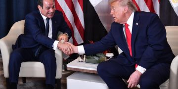 زلزال دافوس: السيسي يوقّع ميثاق “مجلس السلام” لإنهاء حقبة الفيتو