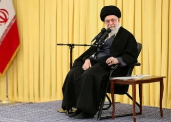 خامنئي يتهم واشنطن بالتحريض ويؤكد: لن نتراجع أمام محاولات زعزعة الاستقرار