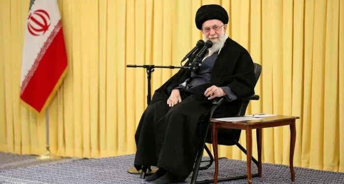 خامنئي يتهم واشنطن بالتحريض ويؤكد: لن نتراجع أمام محاولات زعزعة الاستقرار