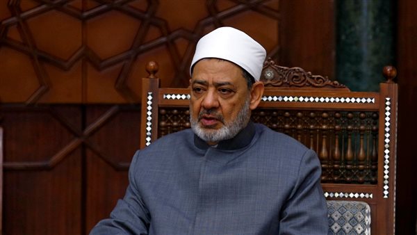 شيخ الأزهر في مؤتمر منظمة التعاون الإسلامي: “الإسلام مَنح المرأة ذمة مالية مستقلة.. والعادات الظالمة تصادر حقوقها الشرعية