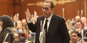 وكيل “تشريعية الشيوخ”: قانون المستشفيات الجامعية تضمن “مواد مفخخة” و90% منها بلا دفاع مدني