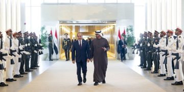 قمة “أبوظبي” ترسم خارطة استقرار المنطقة.. السيسي وبن زايد يشددان على تنفيذ “خطة السلام” وإعادة إعمار غزة