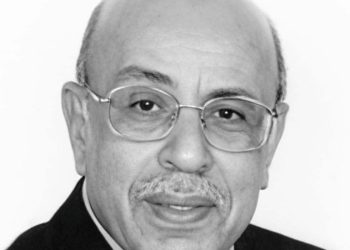 مصر تودع “عقلها القانوني”.. وفاة الدكتور مفيد شهاب وتشييع الجنازة من مسجد المشير عصر اليوم