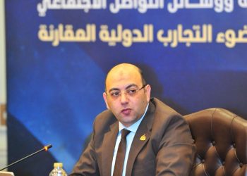 حماة الوطن ينظم مائدة مستديرة بشأن تنظيم استخدام الأطفال مواقع التواصل الاجتماعي 