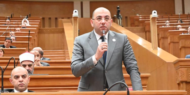 برلمانية حماة الوطن توافق على قانون الخدمة العسكرية والوطنية.. والعطيفي: واجب مقدس فالدولة لا تنسى شهدائها الأبرار 