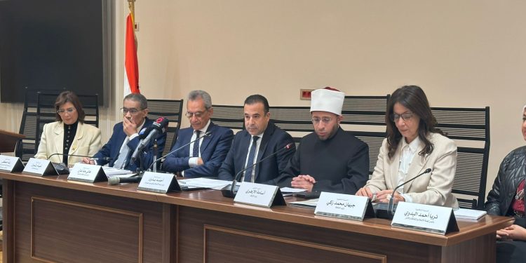 بحضور 4 وزراء.. اتصالات النواب تواصل الحوار المجتمعي بشأن تقنين استخدام الأطفال لمنصات التواصل الاجتماعي