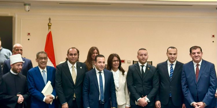 “عضو اتصالات النواب” يكشف نتائج جلستي الاستماع حول قانون ضوابط استخدام الأطفال للتواصل الاجتماعي