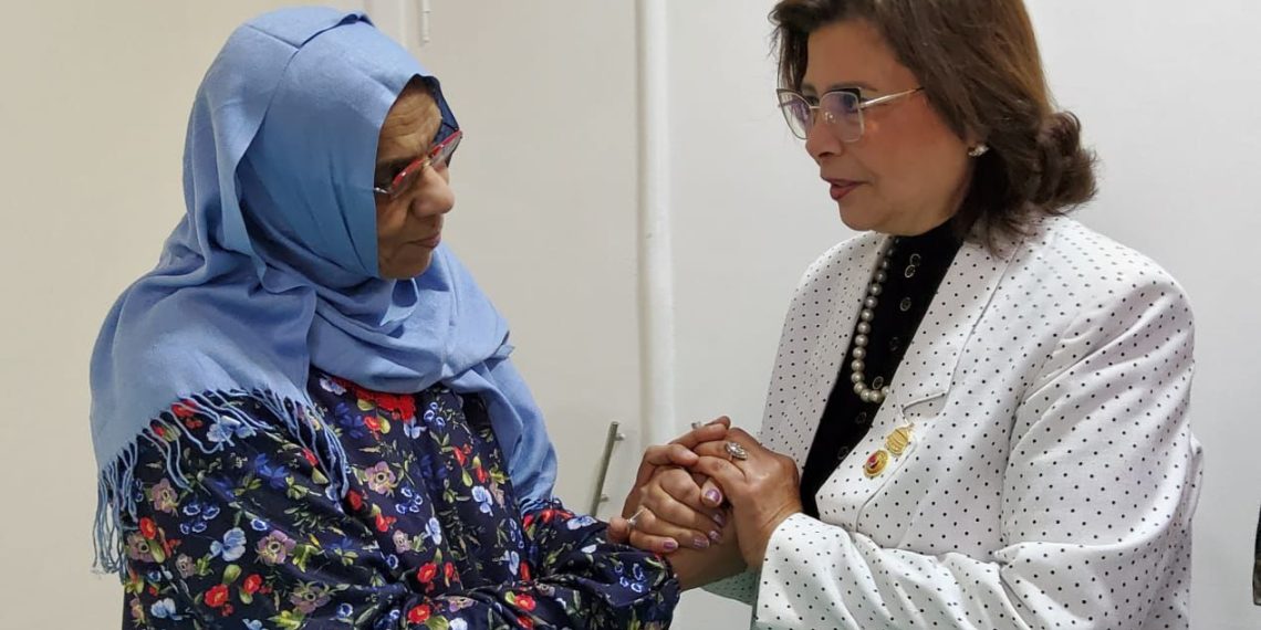 حماة الوطن يزور مهندسة الطاقة الذرية ويستمع لمطالبها ويؤكد حرصه الدائم على دعم المواطنين 