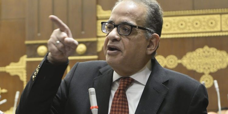 وكيل “تشريعية الشيوخ”: إجبار شاب على ارتداء ملابس نسائية “تقليد أعمى” وجرس إنذار لصناع الدراما