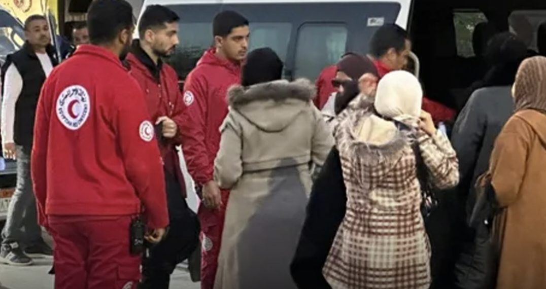 معبر رفح يستقبل دفعة جديدة من الفلسطينيين العائدين من مصر إلى قطاع غزة