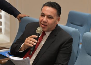 النائب عماد الغنيمي يطالب بإشراك النواب في إعداد الخطط الاستثمارية بالمحافظات لضمان توافقها مع احتياجات المواطنين