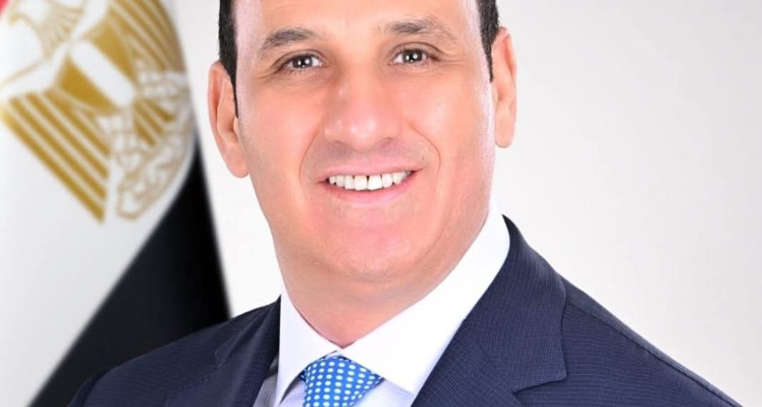أمين مساعد حماة الوطن بالجيزة: تعديل قانون تنمية المشروعات الصغيرة والمتوسطة ورفع الحد الأقصى يواكب التغيرات الاقتصادية ويضم الاقتصاد غير الرسمي