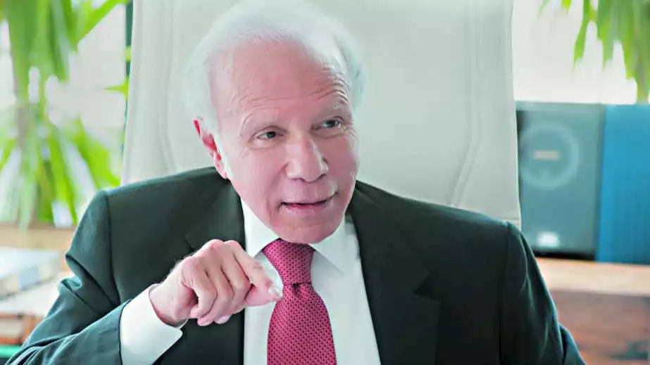 صلاح دياب: مفيش قفزات كبيرة في مشواري.. لابوار بدأ محل واحد واستمر استثمار ورا استثمار