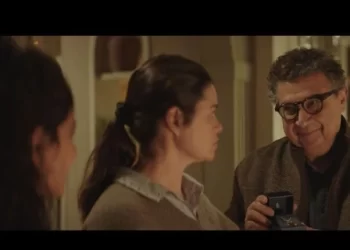 هدية عيد ميلاد تنتهي بـ “طلب طلاق”.. صدمة ماجد الكدواني في أولى حلقات “كان ياما كان”