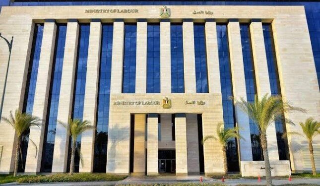 وزارة العمل تطلق قطار التوظيف لعام 2026 بأكثر من 5 آلاف فرصة عمل برواتب مجزية